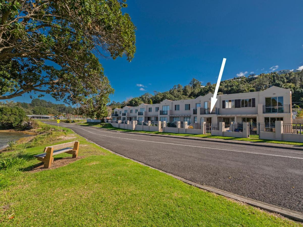 Tairua Waterfront Retreat - Tairua Apartment ภายนอก รูปภาพ